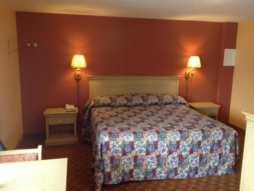 Crown Inn - Fayetteville Room photo